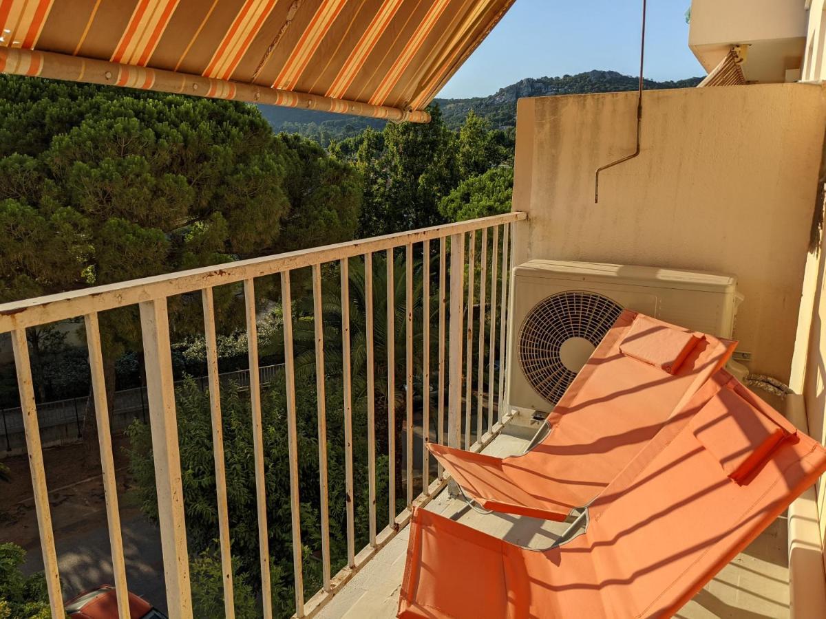 Superbe T2 Proche Des Plages Et Des Commerces Hyères Exterior foto